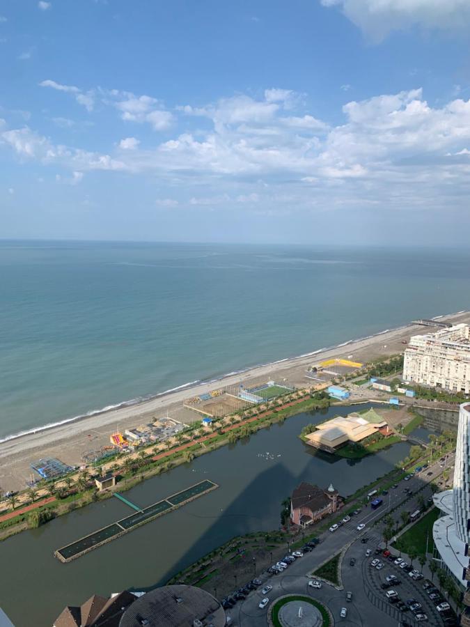 Orbi City Suites Batumi Exterior photo