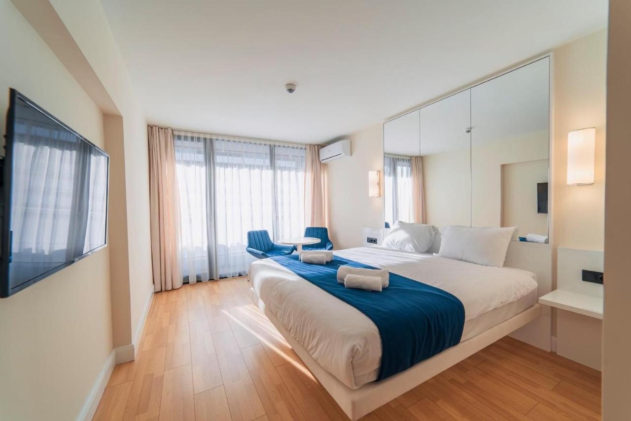 Orbi City Suites Batumi Exterior photo