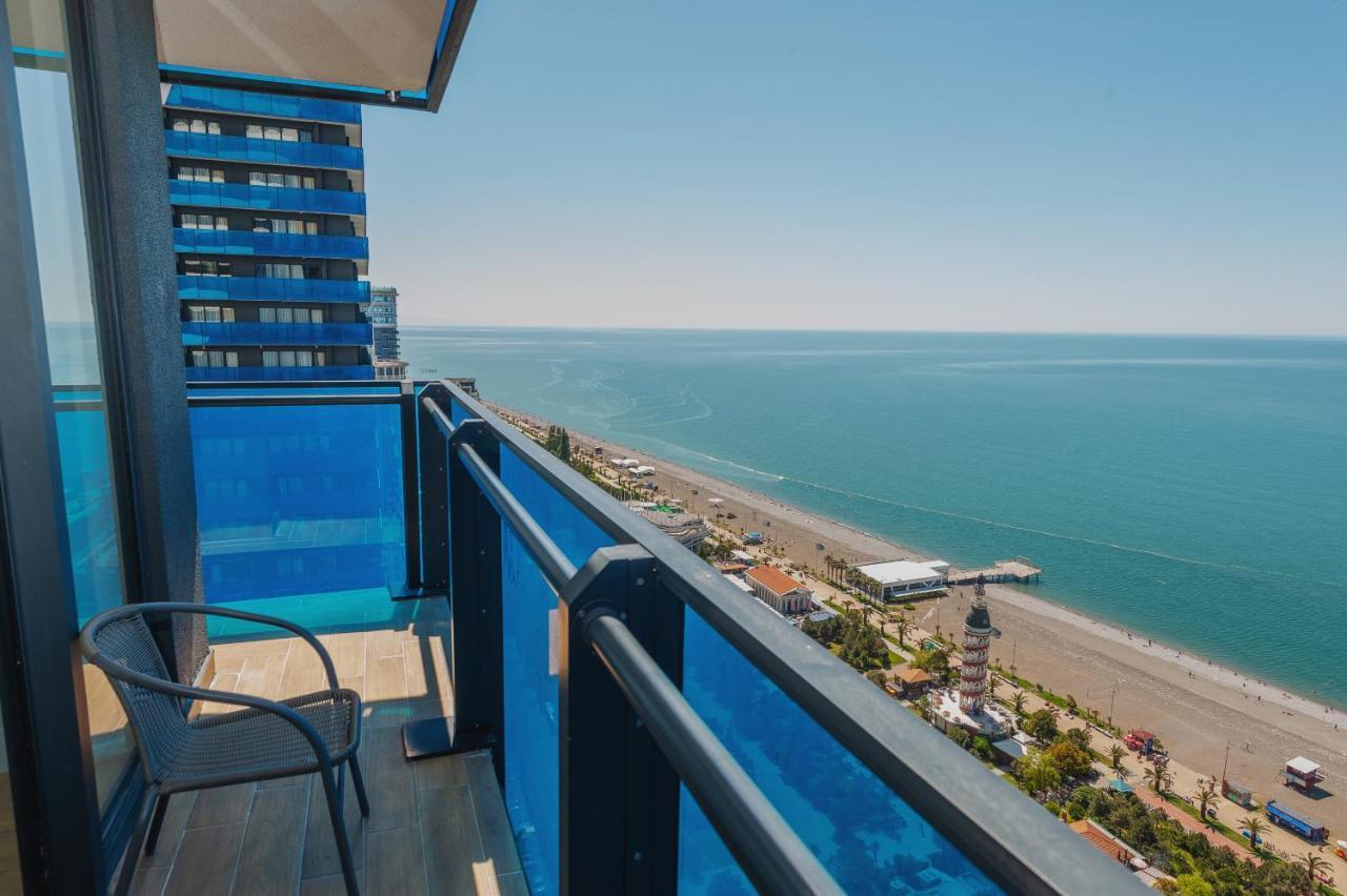 Orbi City Suites Batumi Exterior photo